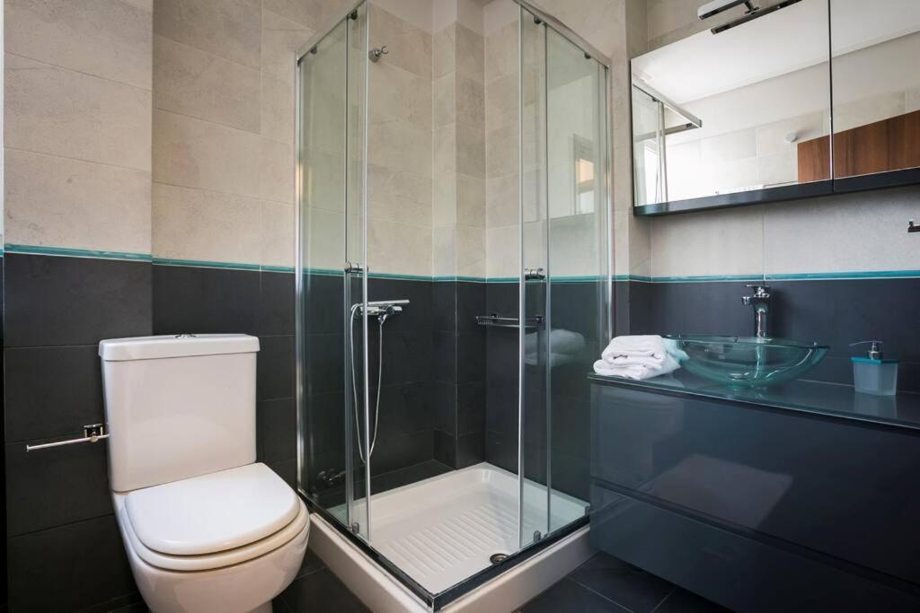 Eucalyptus Suite Sea View Каравомилос Екстериор снимка