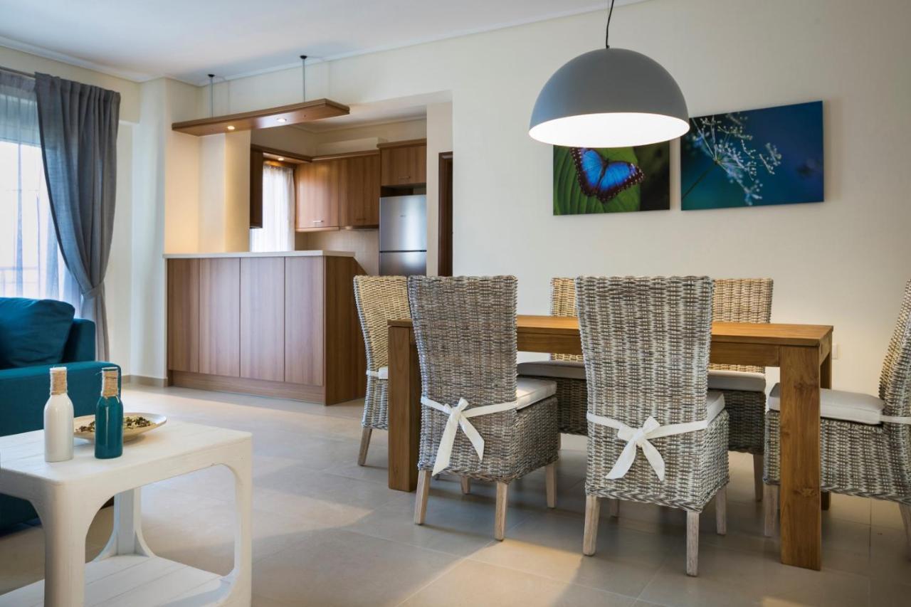Eucalyptus Suite Sea View Каравомилос Екстериор снимка